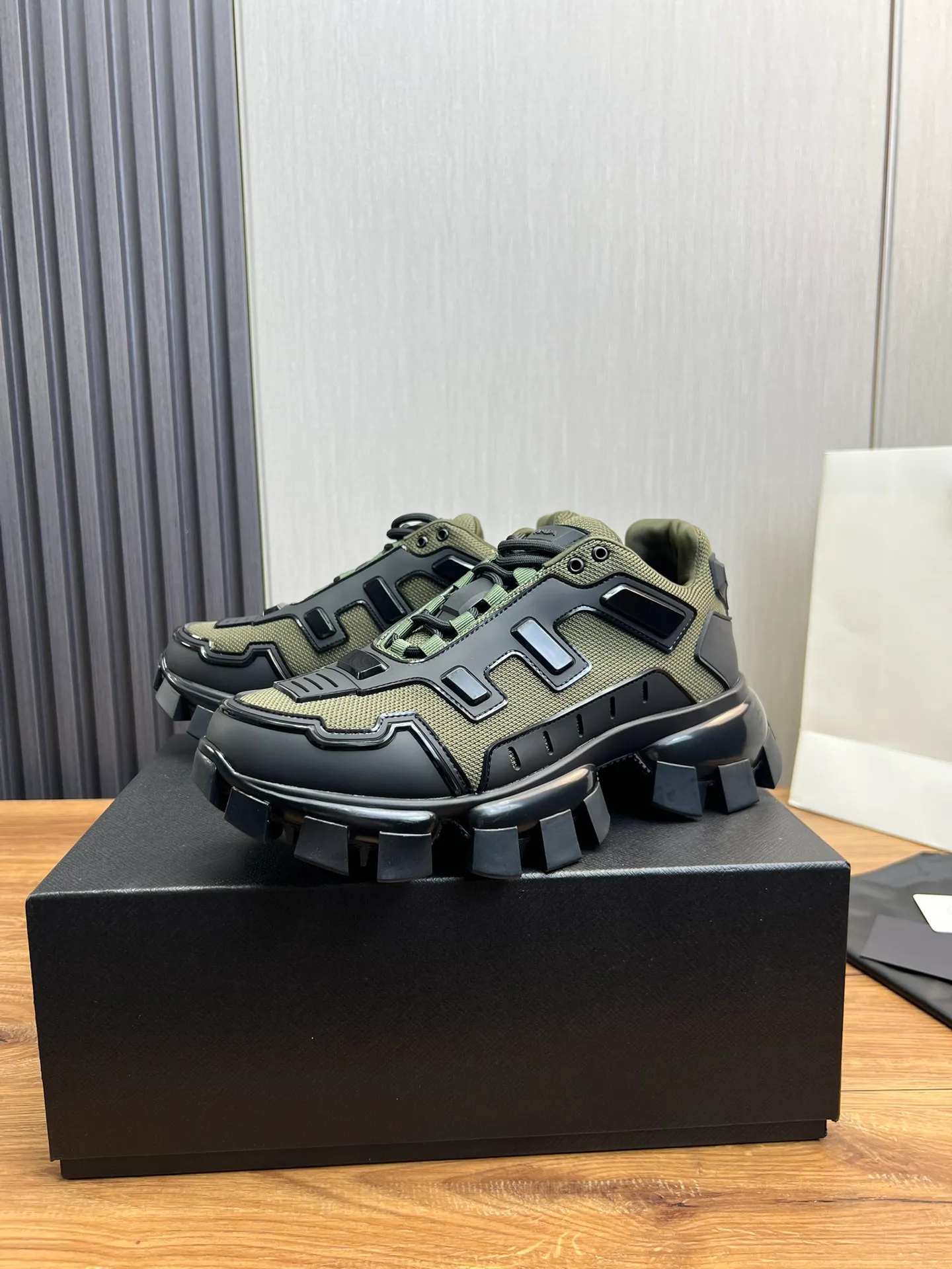 Men's shoes 💰620💰 [PRADA] Hot-selling thick-soled shoes 🔥 Available all year round ✔️Official website synchronization Original fly-knit film fabric + cowhide lining, 1⃣️:1⃣️reproduction, original sole, 38-45 (45 made to order, non-refundable)